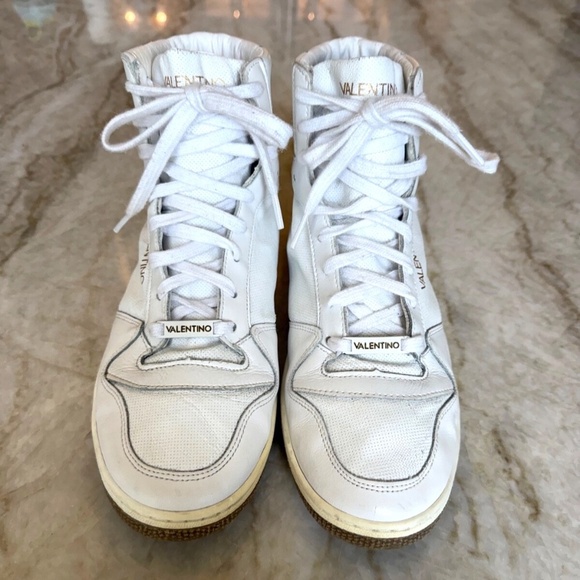 Valentino ~ White Leather High Top Sneakers ~ Men's US 8 / EU 41; Italy - Picture 2 of 15